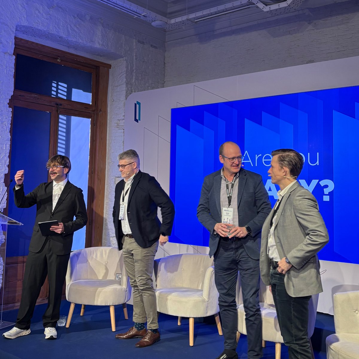 Socialnius tweet media