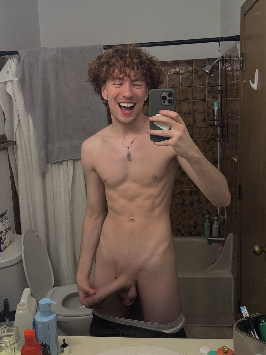 KKarderson's tweet photo. How’s it hangin🍆😼
#gay https://t.co/Tvr6LAFg9P