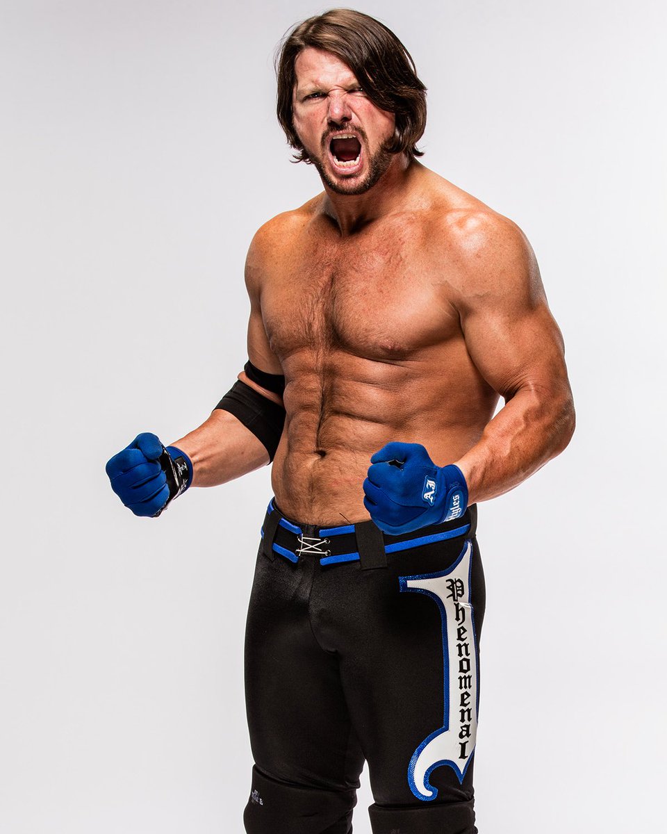 WWEDeutschland's tweet photo. Das erste WWE-Fotoshooting von @AJStylesOrg! ✨📸 https://t.co/opKOvTikKP