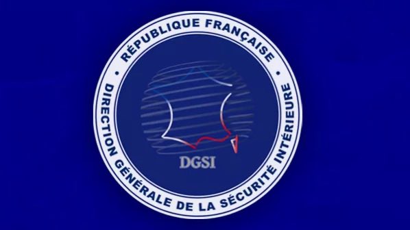 BastionMediaFR's tweet image. 🔴🇫🇷 𝗔𝗟𝗘𝗥𝗧𝗘 𝗜𝗡𝗙𝗢 — Un hacker revendique la diffusion d’une base de données massive et très SENSIBLE visant des agents de services et d’institutions françaises.

Sont touchés des agents de la DGSI, de la DGSE, de la Gendarmerie nationale, du ministère des Armées, du