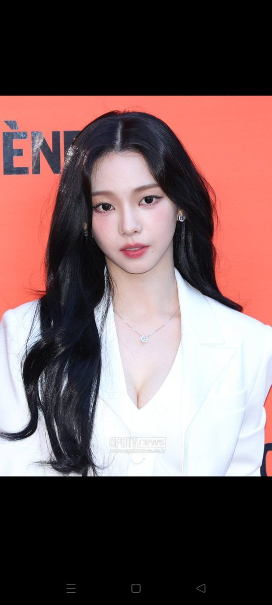 The beauty you see, is a reflection of beauty in you. 🩷