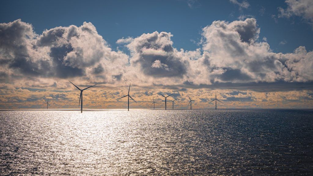 Haskoning and the Investment and Development Agency of Latvia signed a contract on 18 February 2026 for the design phase of the ELWIND offshore wind p windpowernl.com/2026/02/20/has… 
#onshorewind #offshorewind #dutchwind #energymix