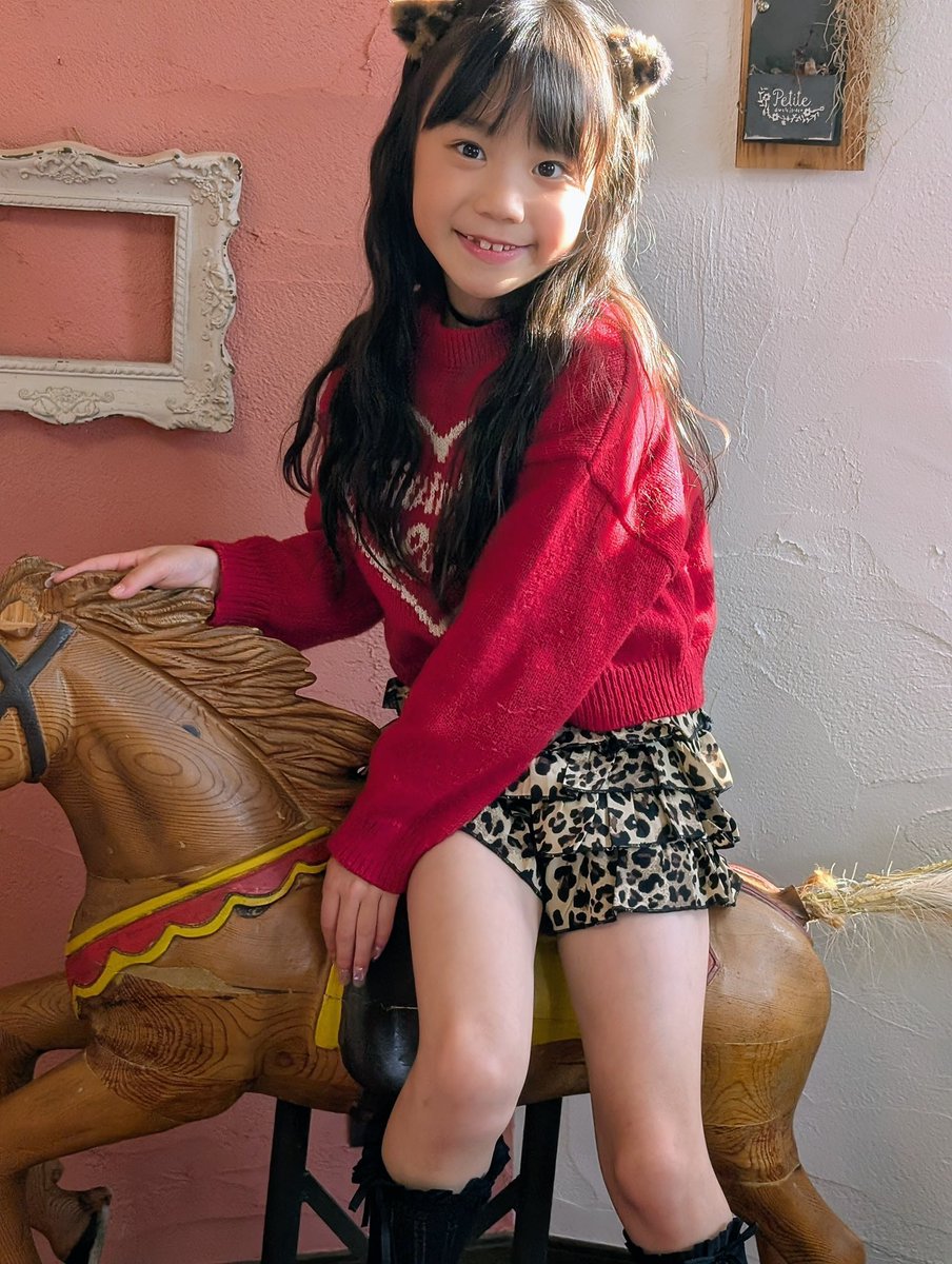 tao_tao_10's tweet image. いろんな表情🐱
元気いっぱいたおちゃん
伝わりますか～😆

今週末は3連休ですね！
暖かくなるとかで
春コーデできそうですね🌸
良い週末を🕊️✨

@purefulphoto 

#バレンタインだったね
#チョコ欲しい
#kidsmodel
#次回は春コーデ
#猫ラブ