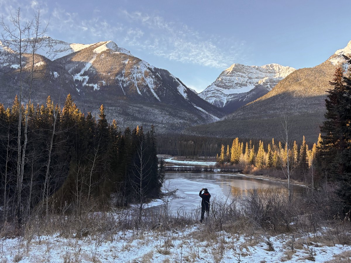 faythebest's tweet image. Canada in Winter is Beautiful #ShotoniPhone @tim_cook #Canada #Banff