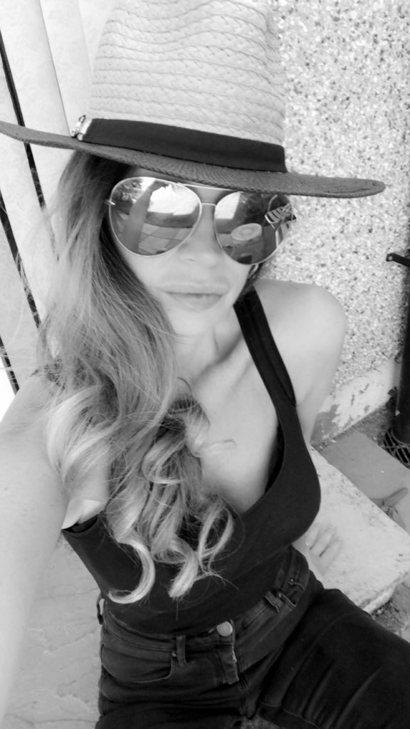 Gwendolyn tweet media