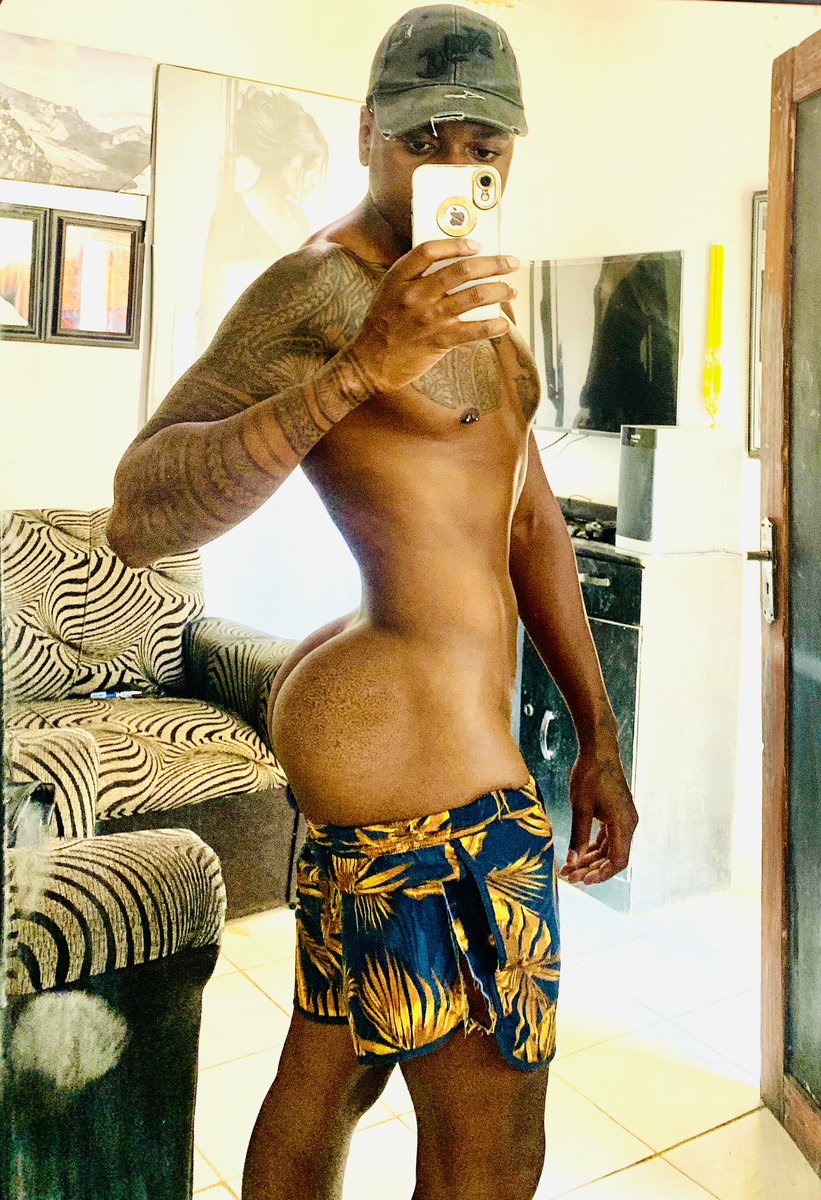 GIFT MASHABA SEXIEST MAN, tweet media