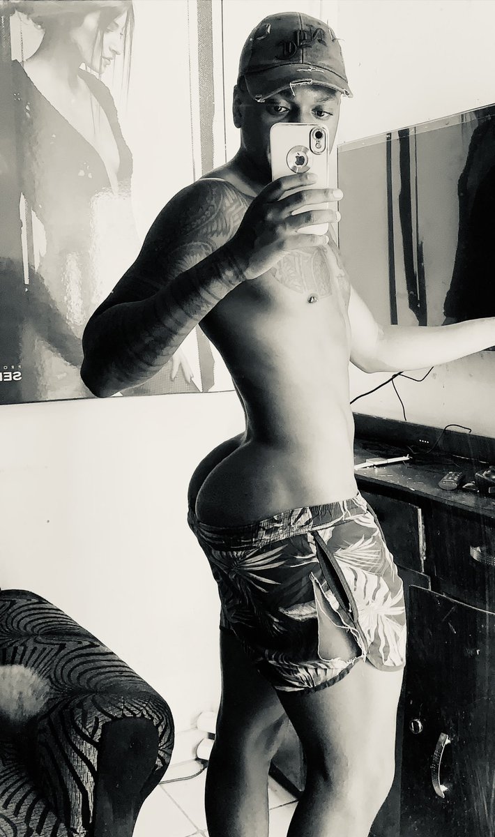 GIFT MASHABA SEXIEST MAN, tweet media