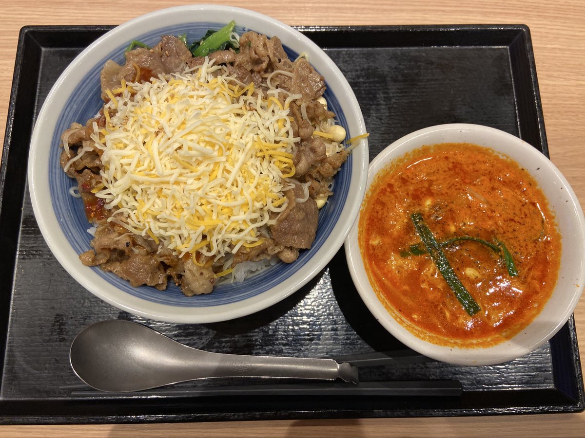 しごおわーーー！！！
チーズカルビ牛丼でフィニッシュじゃい🔥