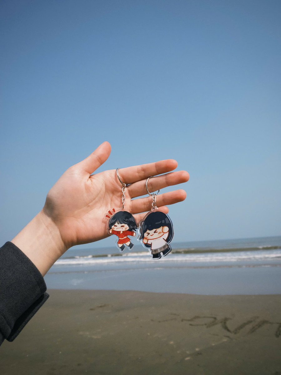 Take them to the beach (AKB version temporarily missing 😭) #宮脇