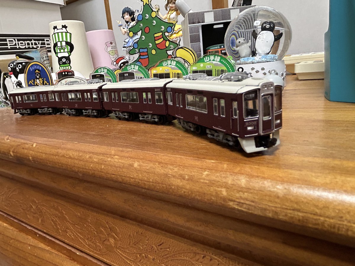 阪急9300系のBトレを作った。今回は9300Fの現行仕様に。他の方の動画を