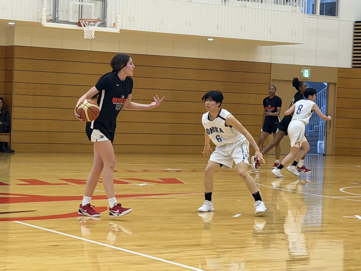 ⛹️‍♀️国際交流試合🇯🇵🇺🇸

全米上位チーム
Long Island Lutheran High School と対戦しました。

桜花学園　59 – 43   ルーハイ🇺🇸

プレーの強度、スピード、フィジカル、すべてが刺激となる時間でした。
世界基準を肌で感じることができたことは、私たちにとって大きな財産です。