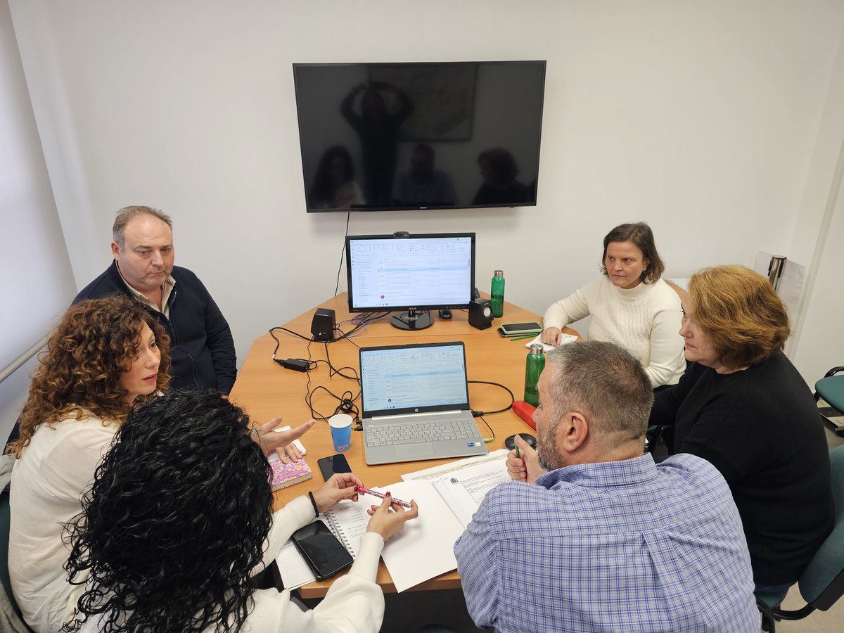 👩‍🎓Sentencia a favor de CSIF Huelva

La sede de CSIF Huelva ha acogido una reunión de trabajo para analizar la reciente sentencia ganada por CSIF Huelva sobre el Parador de Ayamonte y las próxima elecciones sindicales.

ℹ️goo.su/xMcCBH

<a href="/paradores/">Paradores de Turismo</a> 
#eleccionessindicales