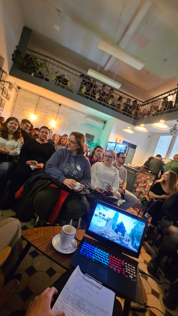 Ale że 90+ ludzi przyjdzie słuchać o zbulonych kamienicach to bych niy pomyśloł te