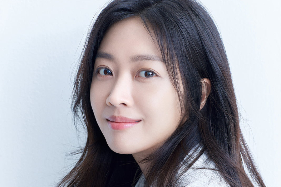 soompi's tweet photo. #JoBoAh Gives Birth To Her First Child
https://t.co/joWLn5I9Pk https://t.co/5LAdKW38RN