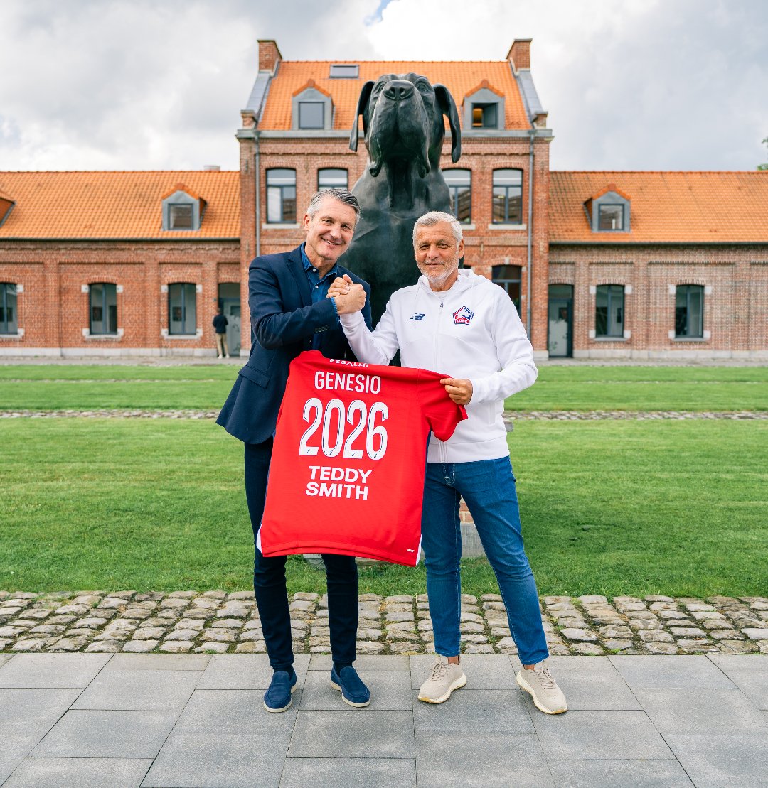 DOGUE INSIDE 🐶 tweet media