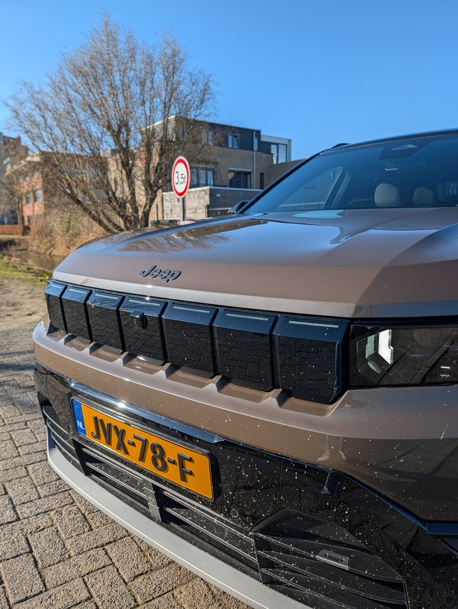 De Jeep Compass is echt een leuke auto, grappige easter eggs en een stoer uiterlijk maken het helemaal af!
#Jeep #Jeepcompass