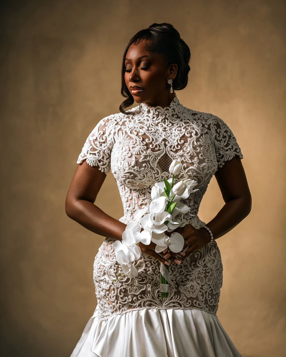 If you see this on your timeline, this is a sign that you’ll marry once and marry right 🤍🪽

#NellyMbonu