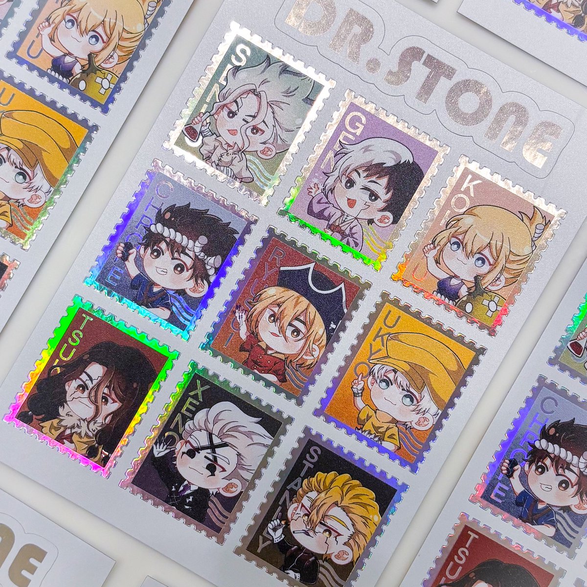 พึ่งมาถ่ายลงดีๆ รอบนี้ทำสติ๊กเกอร์หมอหินกับ Command+P ค่ะ! โฮโลแกรมรุ้งได้ใจ วิบๆ วับๆ มาก 🥺 มีรีปรินท์จำนวนเล็กน้อยลงงาน #CQ9 นะคะ!

#reviewcommandp