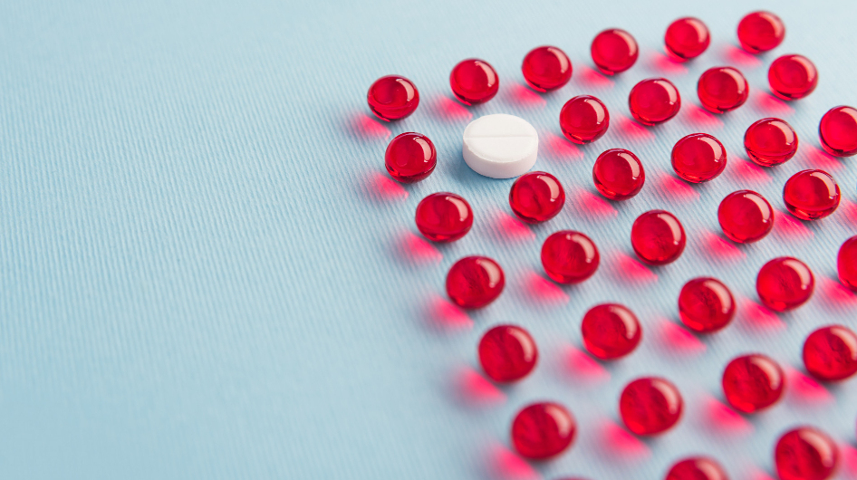 AgenciaFAPESP's tweet image. Medicamento para osteoporose mostra potencial contra doenças causadas por excesso de ferro. Em estudo preliminar, realizado em células humanas, dois #fármacos usados para inibir a reabsorção óssea se ligaram ao ferro em excesso, evitando os danos celulares agencia.fapesp.br/57209