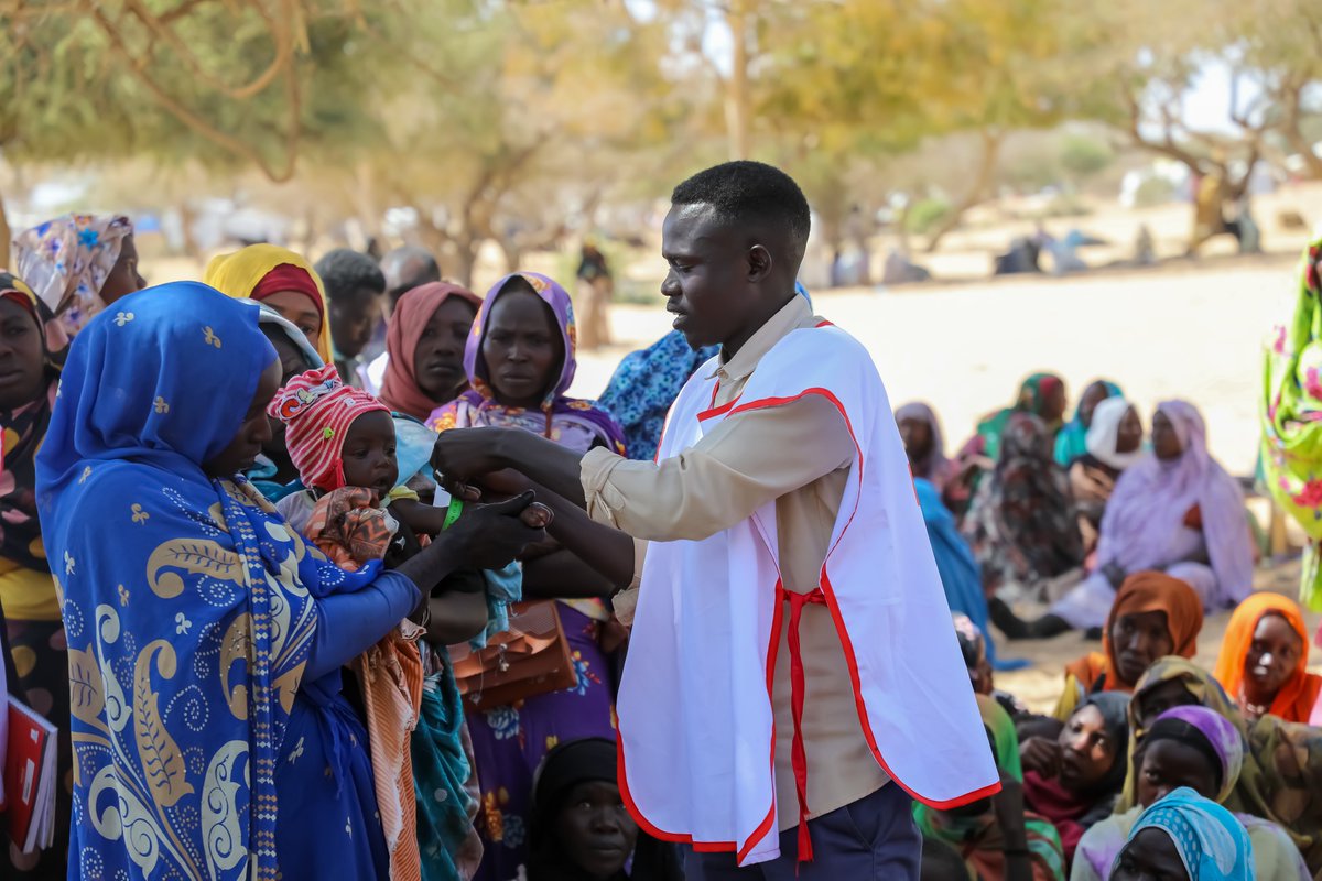 UNICEFChad's tweet photo. A #MUAC tape on a child’s arm can flag a potential danger.

In Marassabré camp, eastern Chad, mothers are trained and equipped to screen children at home, helping prevent malnutrition.

With support from @eu_echo, @UNICEF  is strengthening community-based malnutrition prevention. https://t.co/ID3CCABw8w