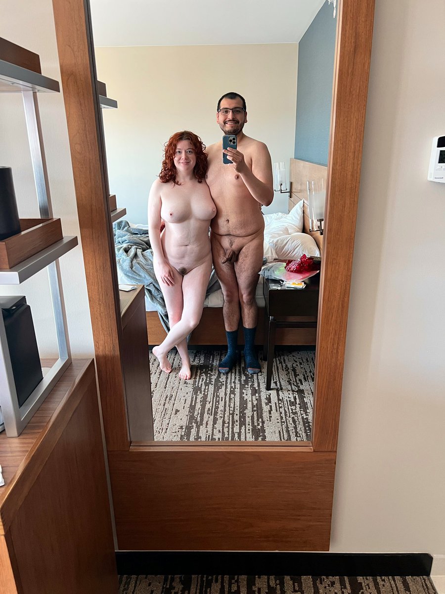 funcouple20177's tweet photo. Rt if you’d have a threesome/swap with us 🥰 https://t.co/5T3Z9Y7pIS