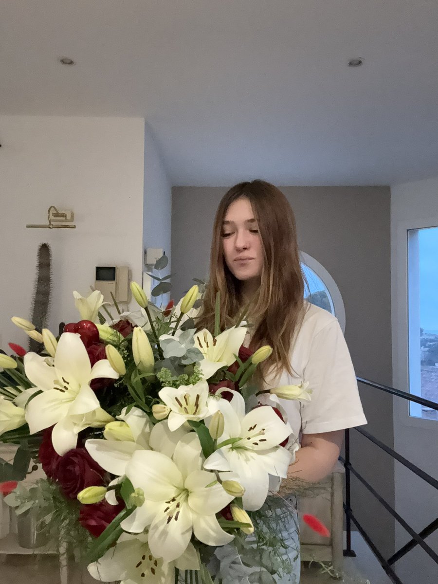 FutureChomeuse tweet media