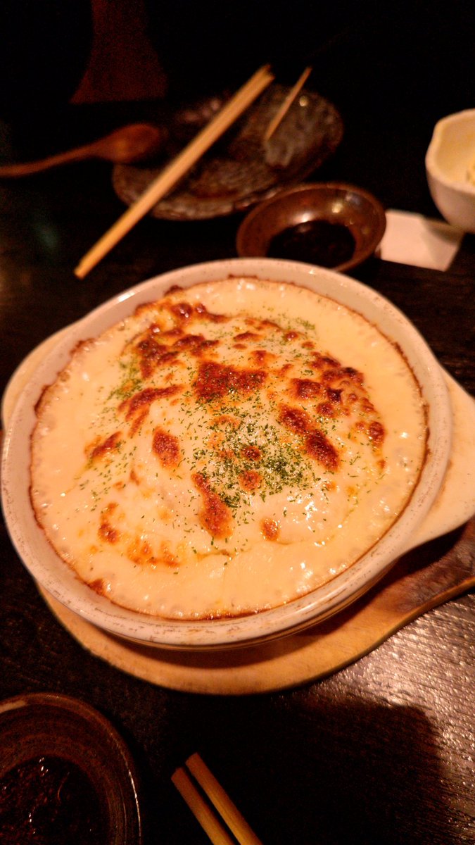 カニ一匹グラタン(꒪˙꒳˙꒪)

うっすら甲羅の形見えるね( ⑉¯ ꇴ ¯⑉ )👍

味噌と身がぎっちり詰まってたよ
(﹡ƠωƠ֦﹡)うまぁ