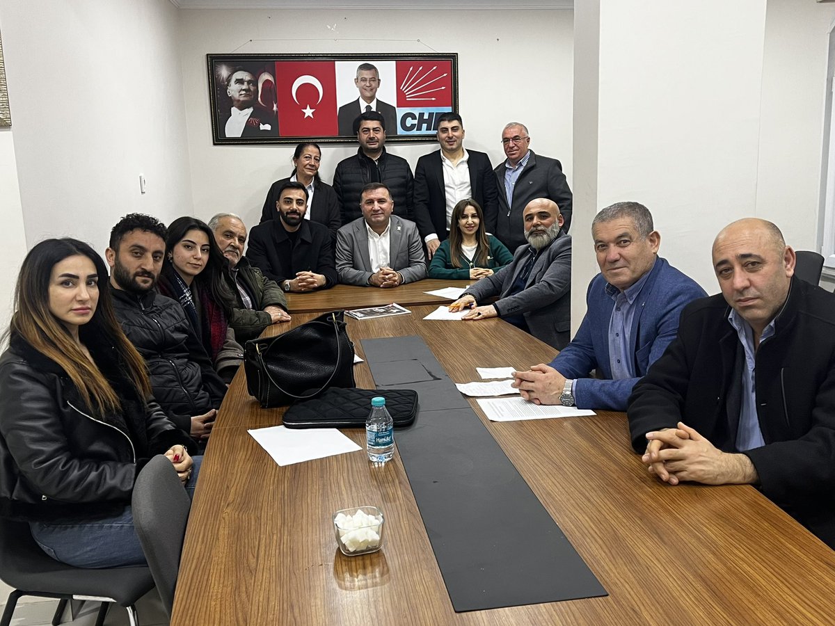 İlçe Başkanımız Av. Özkan Akar ve yöneticilerimizle olağan yönetim kurulu toplantımızı gerçekleştirdik.

Ramazan ayında hayata geçireceğimiz etkinlik ve çalışmalarımızı değerlendirdik. Birlik ve beraberliğimizi güçlendirecek adımlar için kararlılıkla çalışmaya devam ediyoruz.