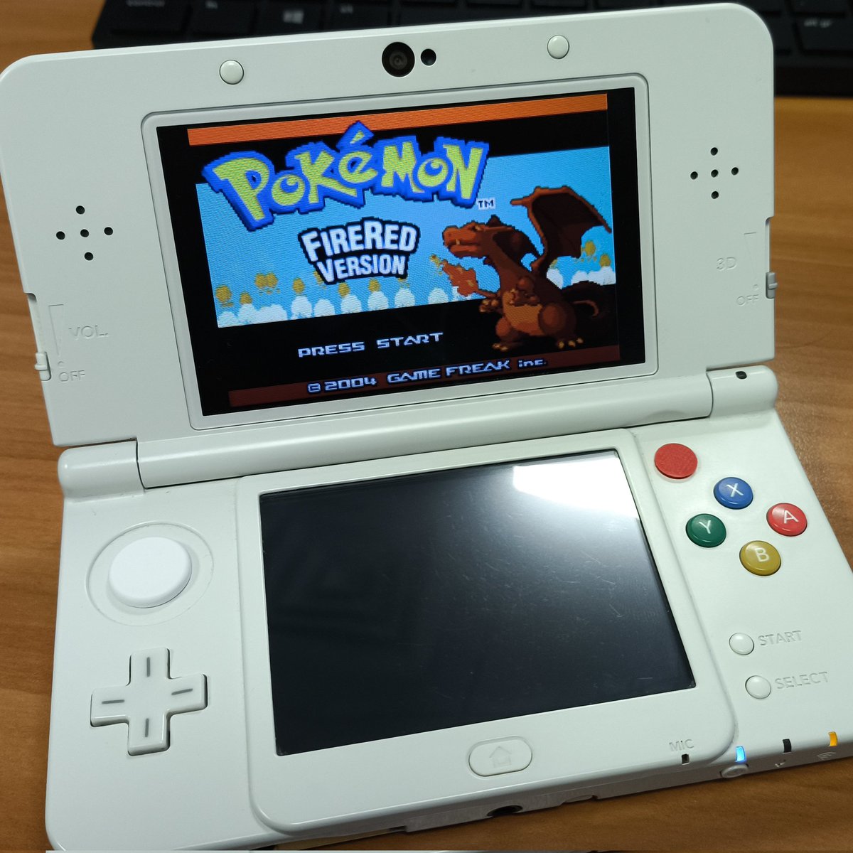 JeikyVortex's tweet image. Welp, with all this talk about Pokémon Firered and Leafgreen, I recommend play emulated and get the achievements