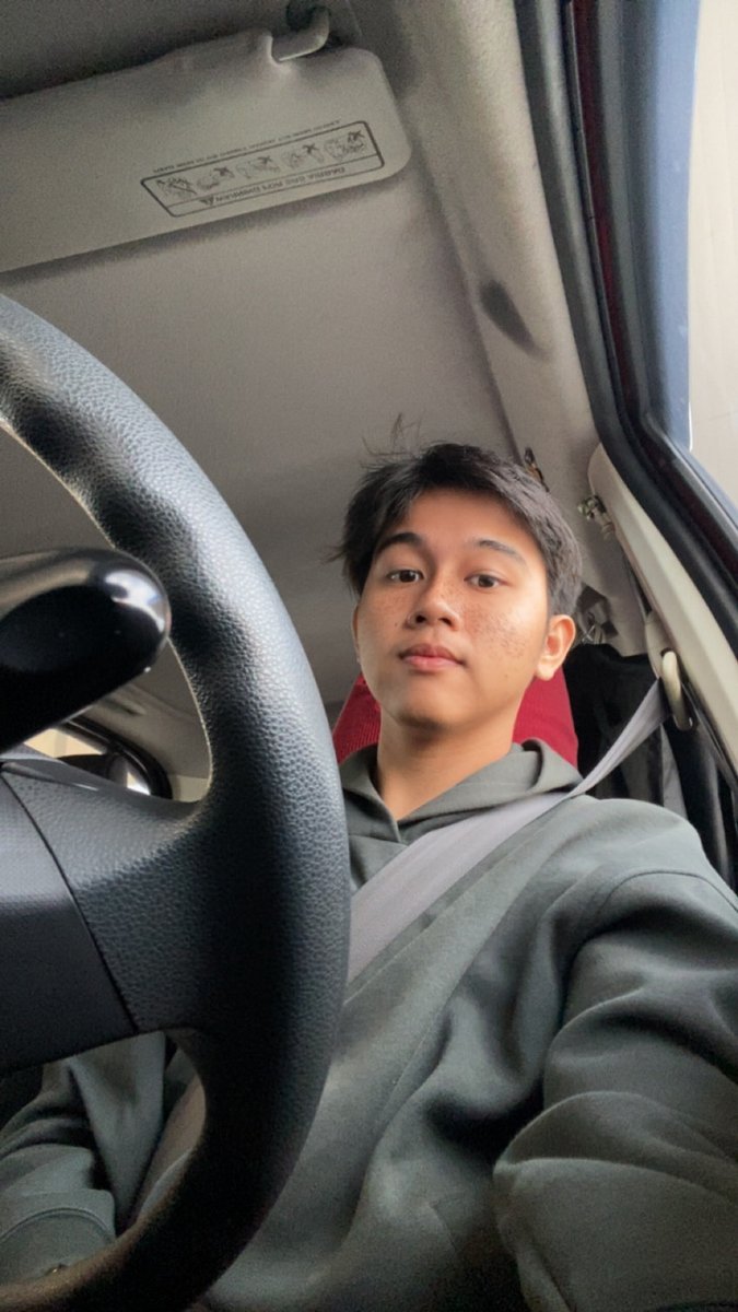 faqeehhl's tweet photo. laporrrr https://t.co/tGkbMl2mTo