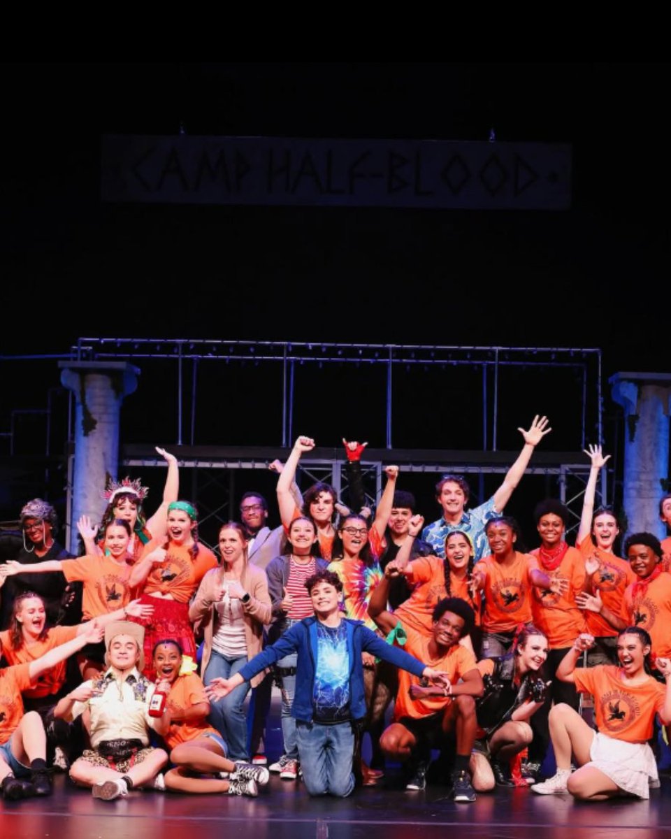 Bringing the magic of live theatre to Hampton Roads! 🎭  As a non-profit, The Hurrah Players are dedicated to uniting our community through accessible education and family-friendly performances. Make sure to check out their upcoming shows!