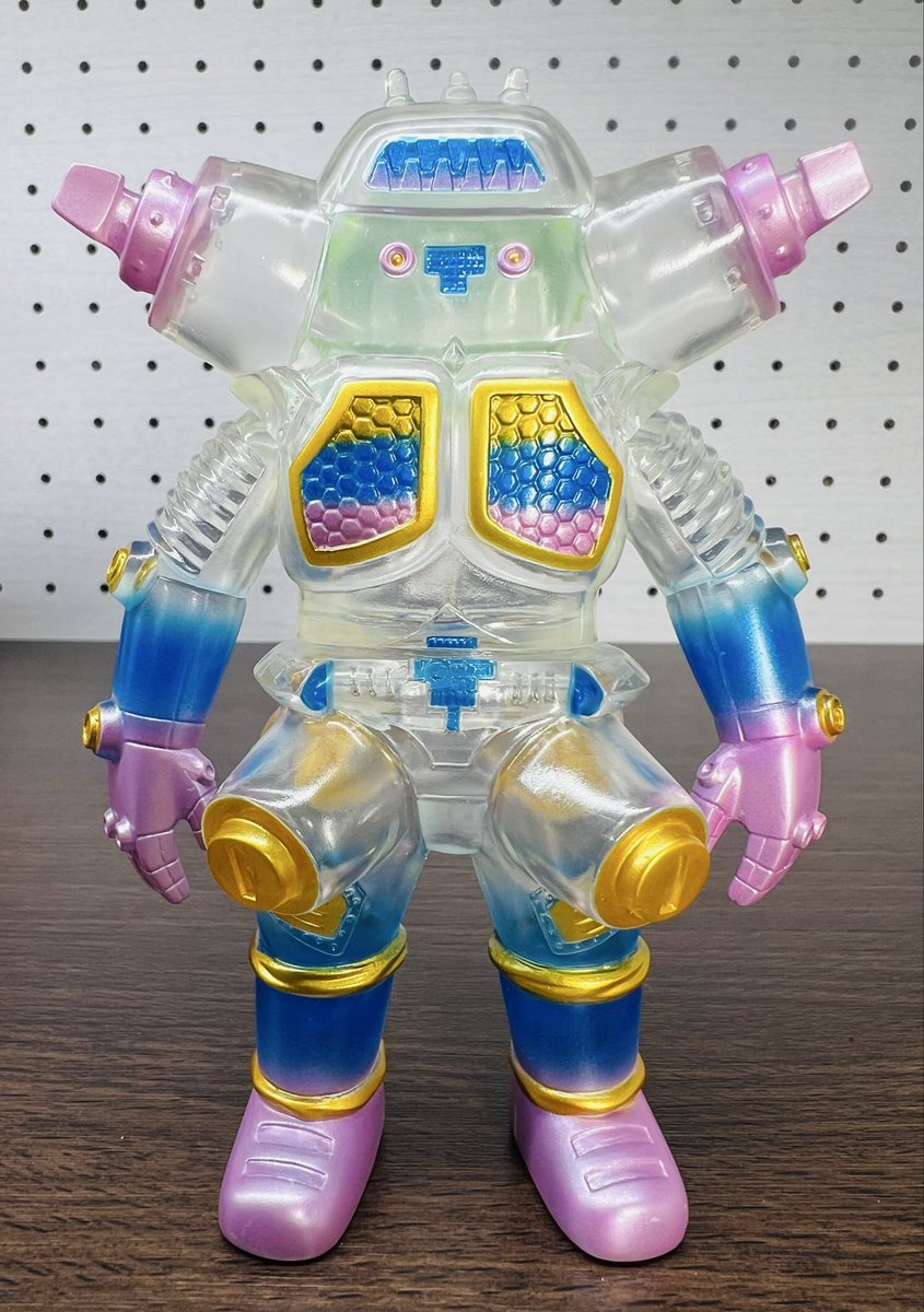 ついに我が家にキングジョーが✨ 美しい😍 #oneuptoy #kaijin