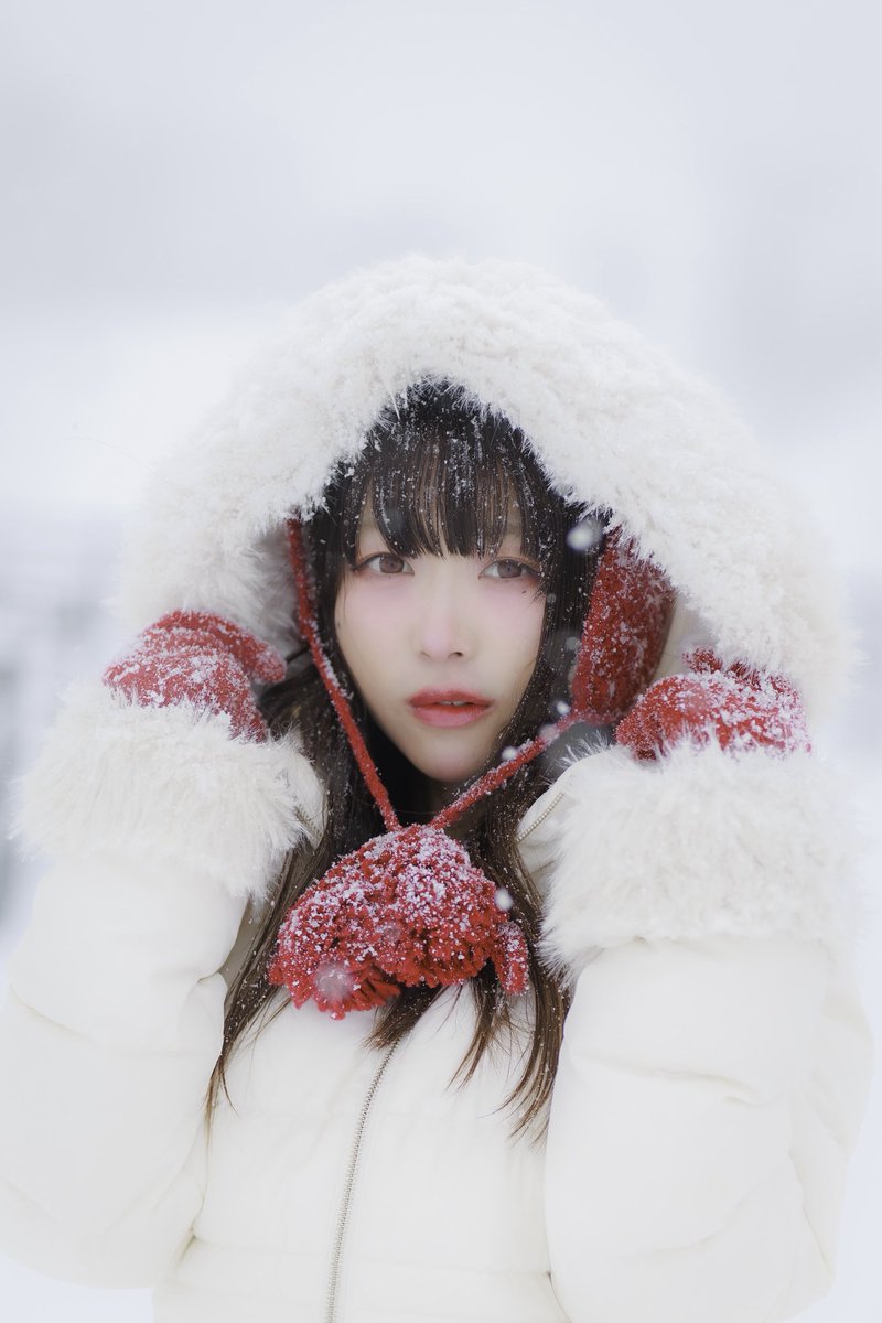 ハクシ tweet media