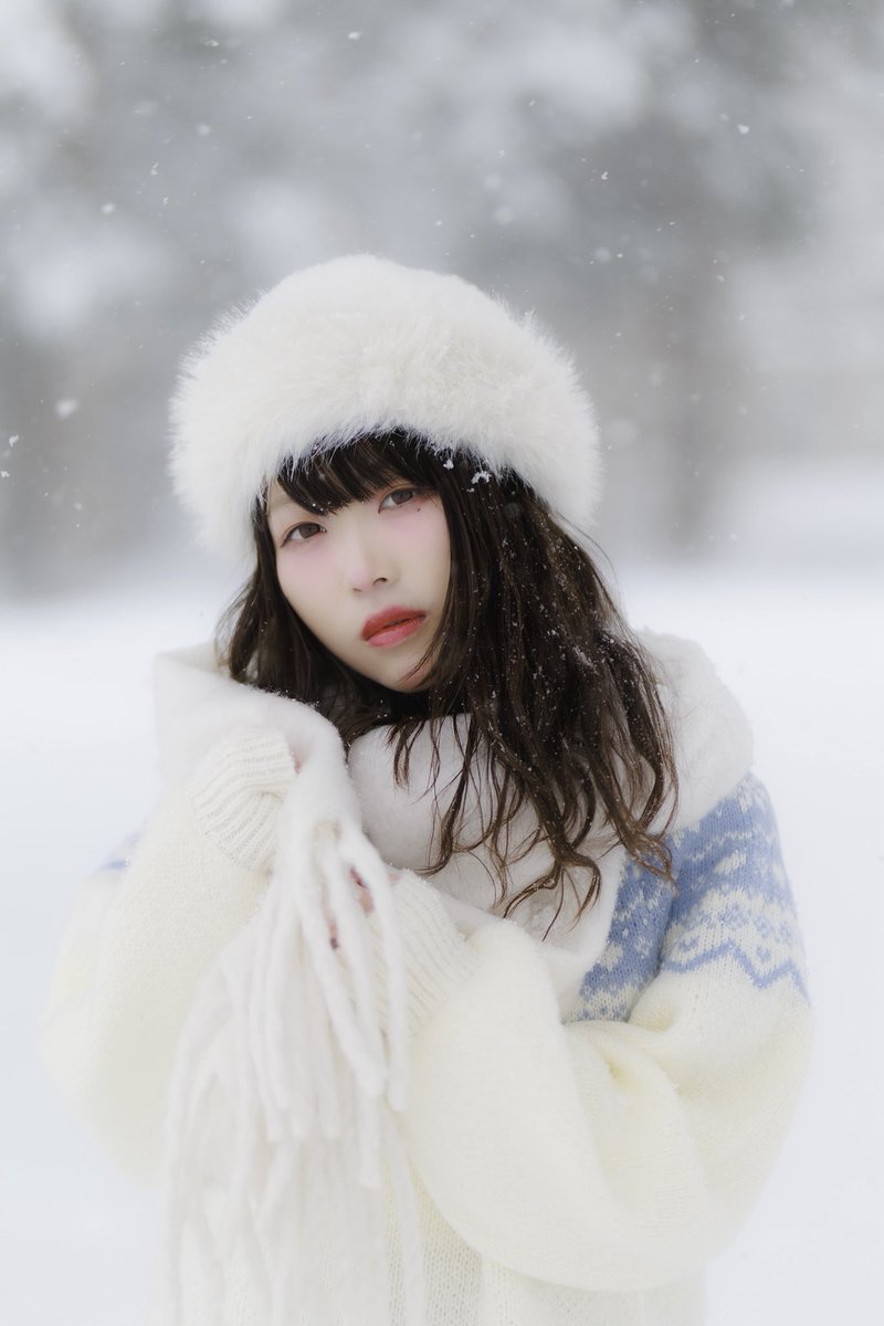 ハクシ tweet media