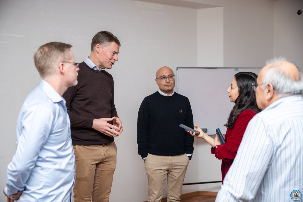 YSMUofficial's tweet photo. 🇦🇲🇸🇪Leading specialists from the University of Gothenburg in Sweden are presenting a series of lectures on public health at Yerevan State Medical University.
📚The lectures, scheduled for February 16–20, are held in English, and they are interactive.
🔗https://t.co/yPXoQ7dDS1 https://t.co/KObBed1yJo