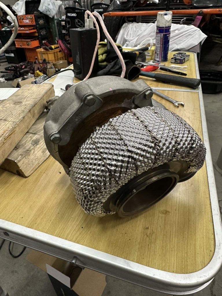 TCLS11's tweet photo. やってみたい欲が抑えられず😂笑笑
アンモナイト🐌になった🤣笑
#Heatshield https://t.co/ujpcw8F6jm