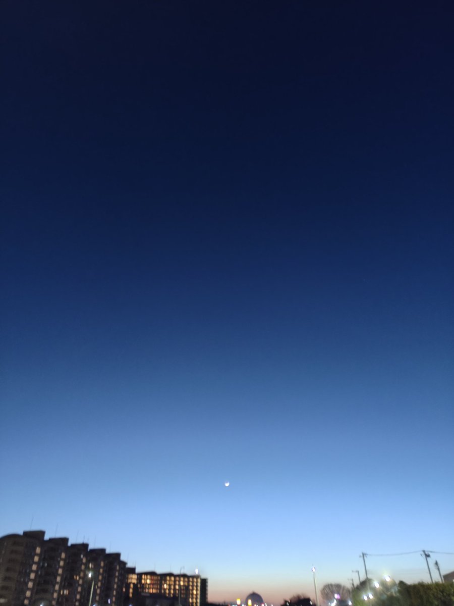 今週もお疲れ様でした🌛🍷