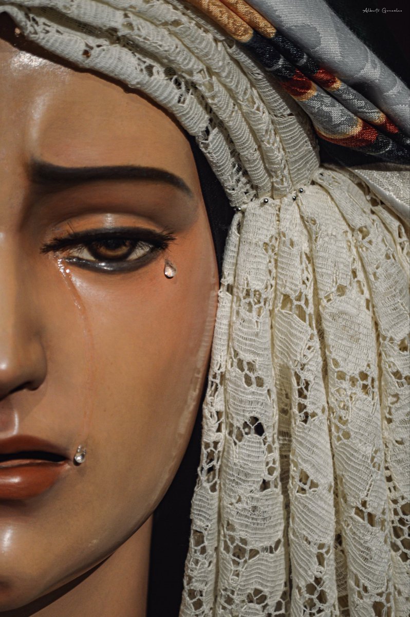 𝐕𝐈𝐄𝐑𝐍𝐄𝐒|  Hoy compartimos de manera especial las imágenes de Nuestra Señora de la Caridad, ataviada para este tiempo de Cuaresma.

Que su mirada maternal nos acompañe y nos acerque más a su Hijo en este camino de conversión.  

¡Madre del Señor, ruega por todos nosotros!