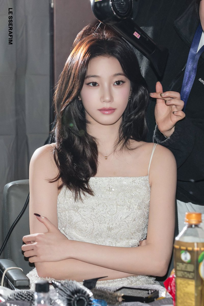 kazuha has such an insane face card im in awe every single time i