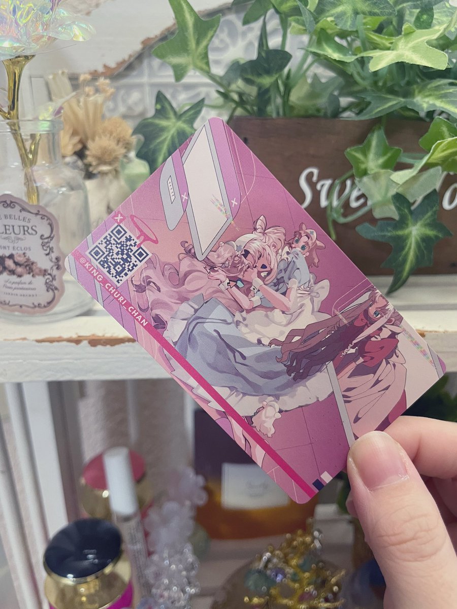 チュリの名刺デザインしたやつを刷っていただけたみたいです😁 ティア