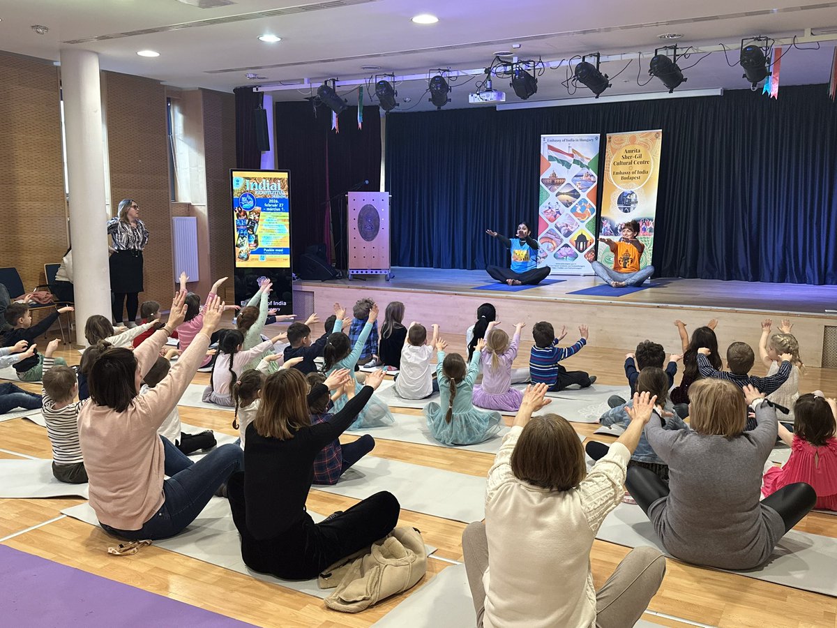 iccr_budapest's tweet image. Smiles, stretches and mindfulness all around !!

#Little #explorers at Csepke Kindergarten, Budapest enjoyed a fun-filled #yoga session led by ASCC’s yoga teacher Ms Aravinda Kollipara.

@MEAIndia @moayush @iccr_hq @IndiaInHungary @PIB_India @mygovindia @IndianDiplomacy
