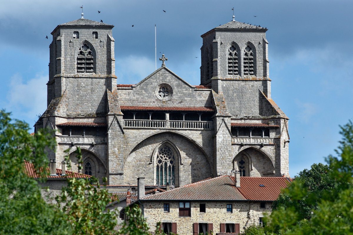 La Chaise-Dieu tweet media