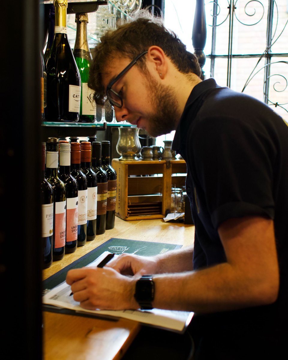 Kings Head Aylesbury tweet media