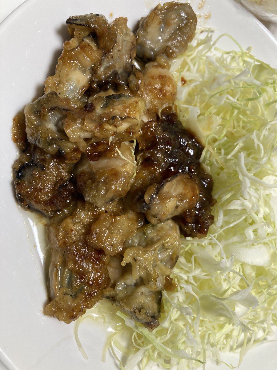 drawingdrops's tweet image. 牡蠣バターとモツポン酢