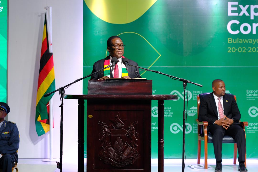 ZimTradeAlerts's tweet photo. 🇿🇼 His Excellency, President Dr. @edmnangagwa officially opens #EXCON25!
Delivering a clear and direct call to action, the President urged stakeholders to prioritize value addition in line with the nation's #NDS2 goals.
His address set the tone for discussions on driving sustainable economic growth prioritizing heritage based products, that are "Rooted Locally"
Watch live: https://t.co/628j1LBtX6