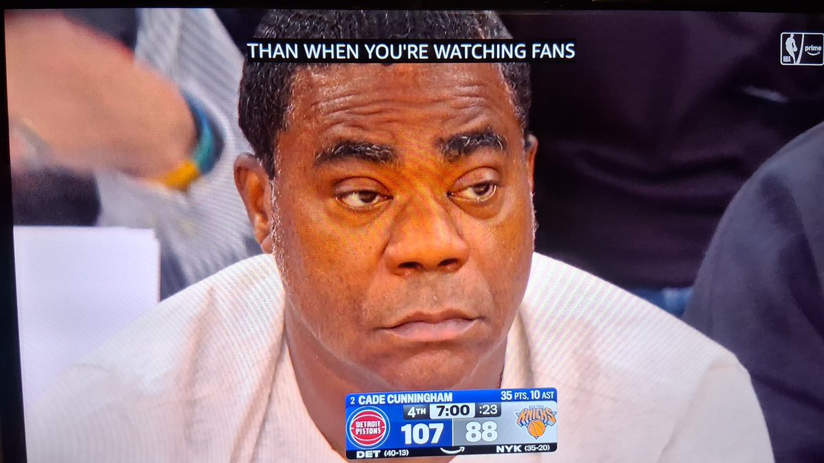 granman73's tweet photo. Celebrities at the knicks game watching them get destroy by the detroit pistons for a 3rd time this season. 🤣 #detroitpistons
#newyorkknicksbasketball #nba #CelebrityNews #lol https://t.co/QerdtEmZL6