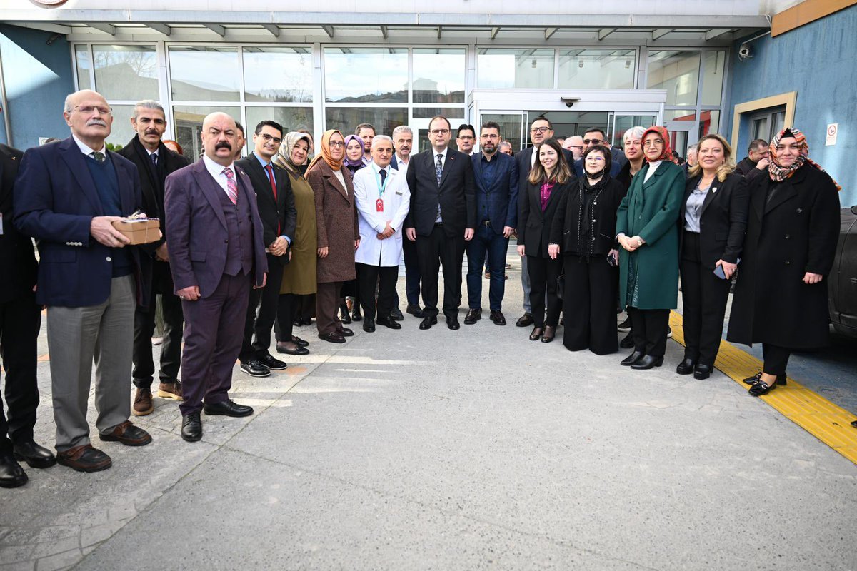 📍 Eyüpsultan Devlet Hastanesi’nde GETAT Ünitesi Hizmete Açıldı 

Eyüpsultan Devlet Hastanesi Geleneksel ve Tamamlayıcı Tıp (GETAT) Ünitesi, düzenlenen törenle vatandaşlarımızın hizmetine sunuldu.

Açılış törenimizi;
Valimiz Sayın Davut Gül, İstanbul Milletvekili Sayın Av. Dr.