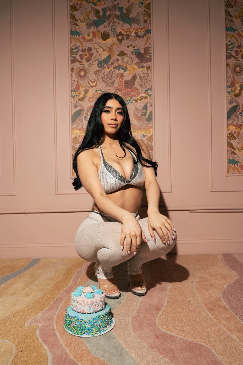 Violet Myers tweet media
