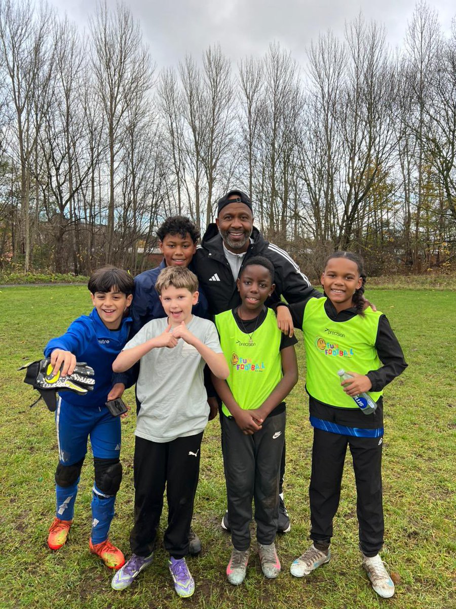 Lucas Radebe tweet media