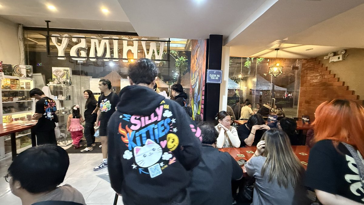 Place is starting to fill up here at <a href="/Ronin_Network/">Ronin</a> Manila Meetup!

Lots of cool stuff in store for attendees tbh. 👁️